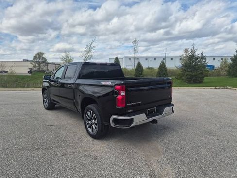 Used 2024 Chevrolet Silverado 1500 LT AWD/4WD image 7