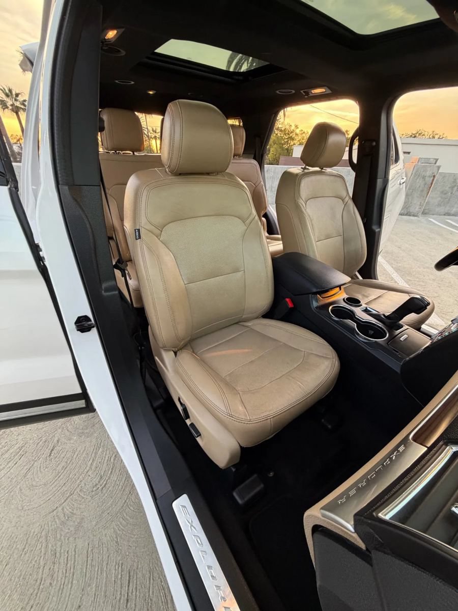 Used 2017 Ford Explorer Limited FWD image 5
