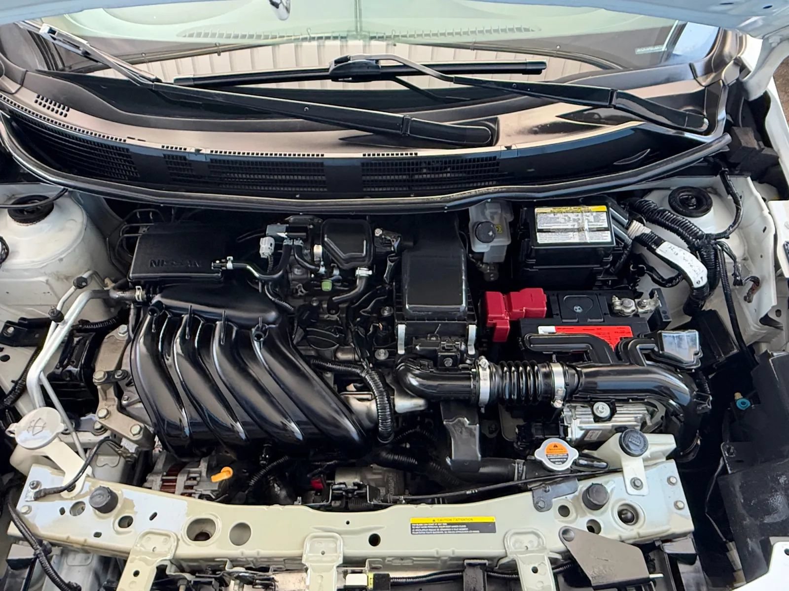 Used 2014 Nissan Versa SV FWD image 38