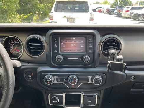 Used 2020 Jeep Wrangler Unlimited Sport AWD/4WD image 10