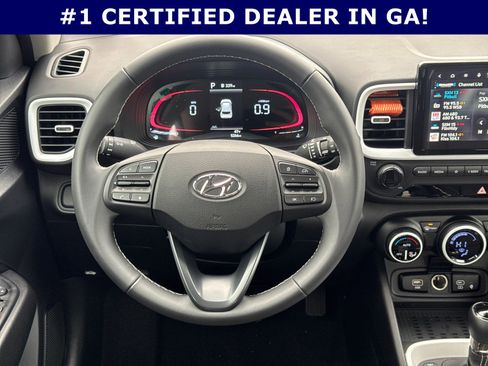 Certified 2025 Hyundai Venue Limited image 24