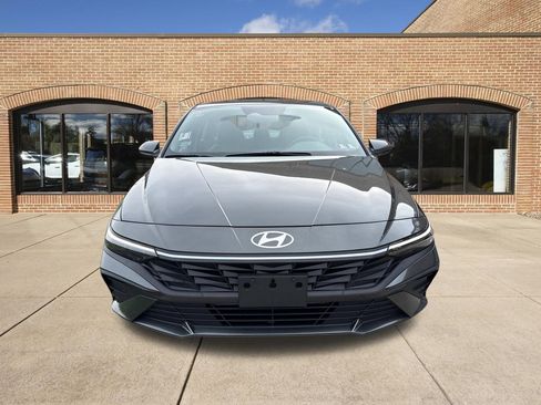 Certified 2024 Hyundai Elantra SEL image 16