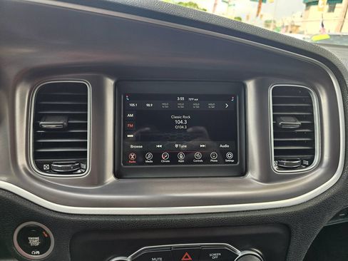 Used 2021 Dodge Charger SXT w/ Leather Interior Group RWD image 21