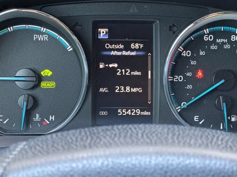 Certified 2018 Toyota RAV4 XLE AWD/4WD image 24