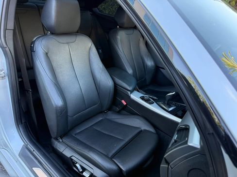 Used 2016 BMW M235i Coupe RWD image 17