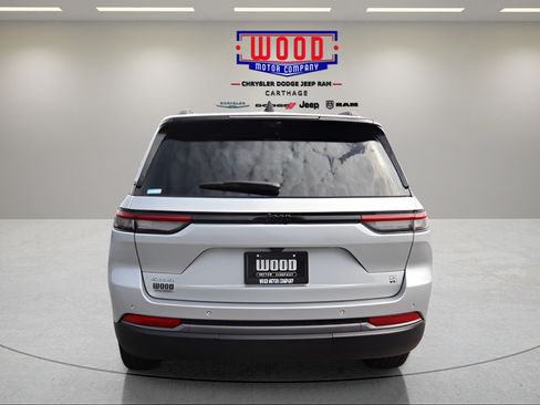 New 2026 Jeep Grand Cherokee Limited AWD/4WD image 4