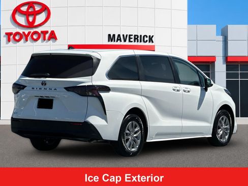 New 2026 Toyota Sienna LE FWD image 5