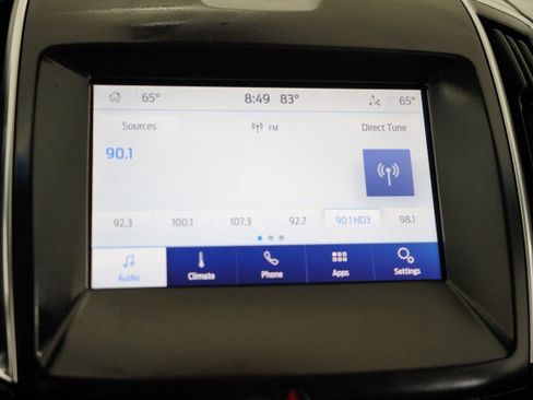 Used 2019 Ford Edge Titanium FWD image 28