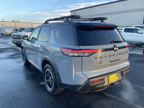 Used 2023 Nissan Pathfinder Rock Creek image 6