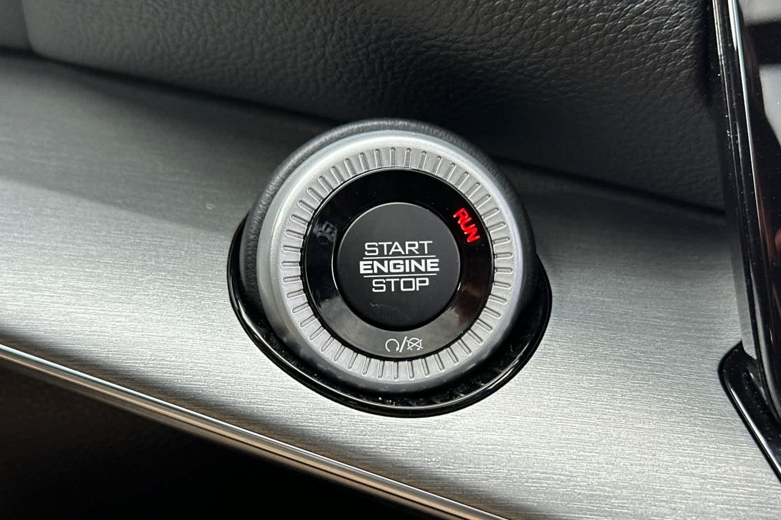 Used 2023 Jeep Wagoneer Series II RWD image 23