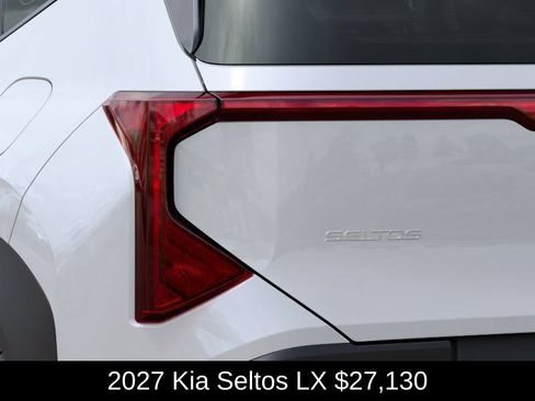New 2027 Kia Seltos LX FWD image 11