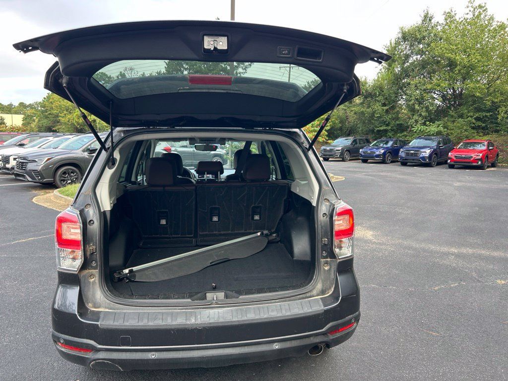 Used 2018 Subaru Forester 2.5i Touring AWD/4WD image 17