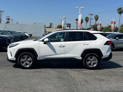 Used 2025 Toyota RAV4 XLE FWD image 3