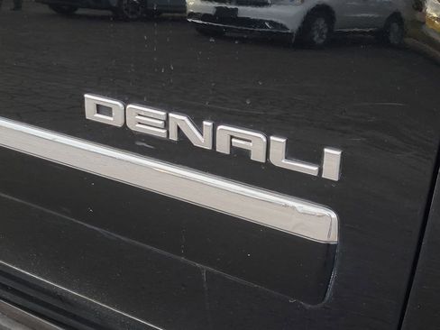 Used 2014 GMC Yukon Denali image 24