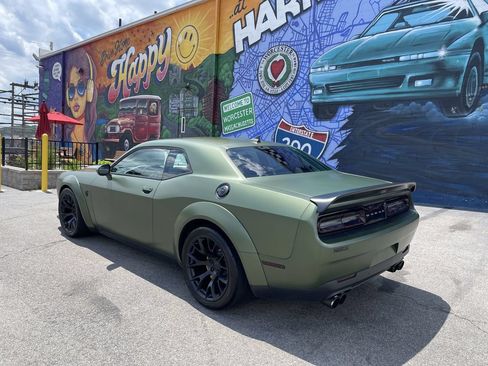 Used 2023 Dodge Challenger SRT Hellcat RWD image 3