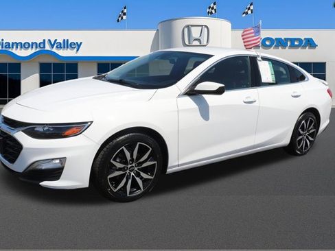 Used 2023 Chevrolet Malibu RS FWD image 3