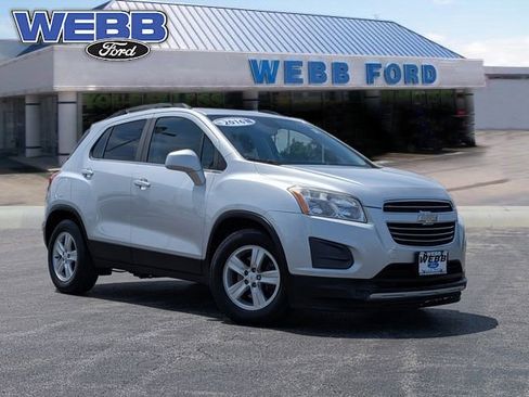 Used 2016 Chevrolet Trax LT FWD image 1