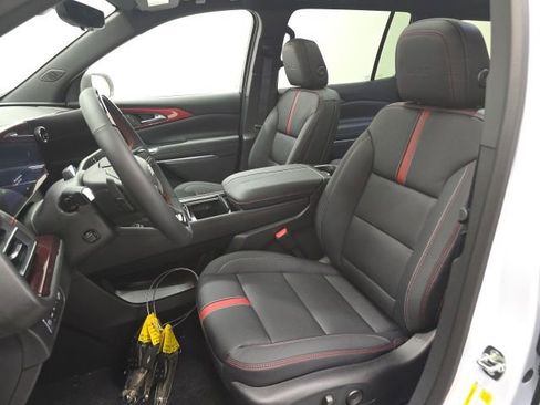 New 2026 Chevrolet Traverse RS image 20