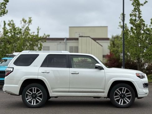 Used 2021 Toyota 4Runner Limited image 6