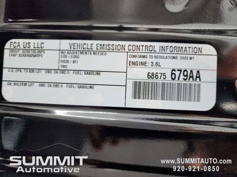 New 2025 Jeep Grand Cherokee Limited w/ Black Appearance Package image 21