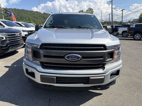 Used 2018 Ford F150 XLT w/ Equipment Group 302A Luxury AWD/4WD image 7