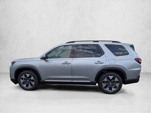 New 2026 Honda Pilot Touring image 5