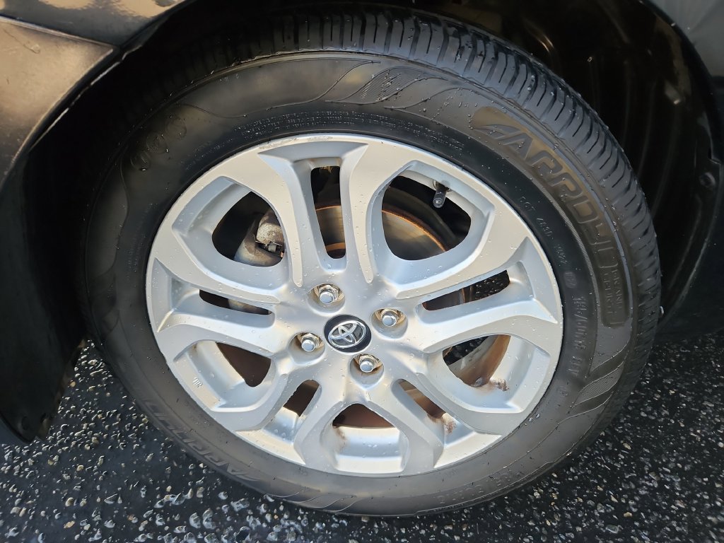 Used 2017 Toyota Yaris iA FWD image 30