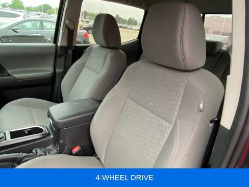 Used 2022 Toyota Tacoma SR AWD/4WD image 3