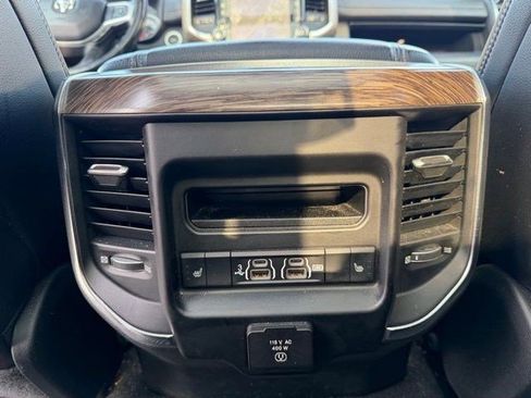 Used 2019 RAM 1500 Laramie image 22