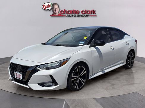 Used 2020 Nissan Sentra SR FWD image 1