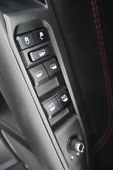 Used 2023 Jeep Compass Trailhawk AWD/4WD image 19