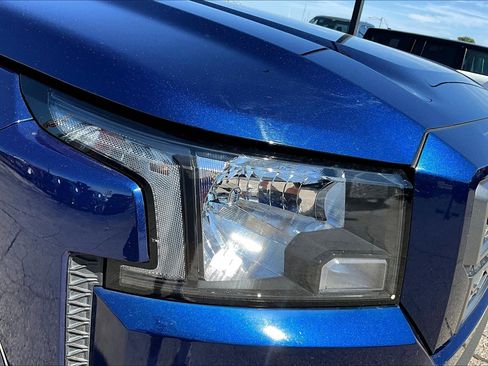 Used 2022 Nissan Frontier SV image 27