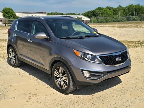 Used 2015 Kia Sportage EX image 7