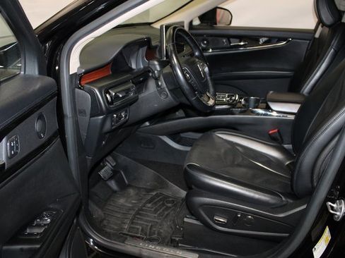 Used 2021 Lincoln Nautilus Reserve image 7