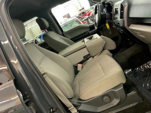Used 2017 Ford F150 XLT image 13