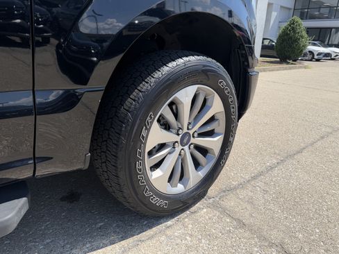 Used 2018 Ford F150 XL w/ Equipment Group 101A Mid AWD/4WD image 20