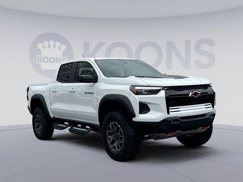 New 2026 Chevrolet Colorado ZR2 w/ Technology Package AWD/4WD image 10
