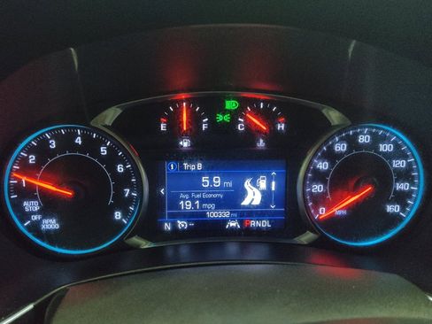Used 2020 Chevrolet Equinox LT FWD image 23