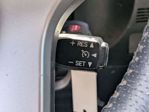 Used 2019 Toyota 4Runner SR5 AWD/4WD image 24