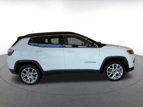 Used 2025 Jeep Compass Limited AWD/4WD image 16