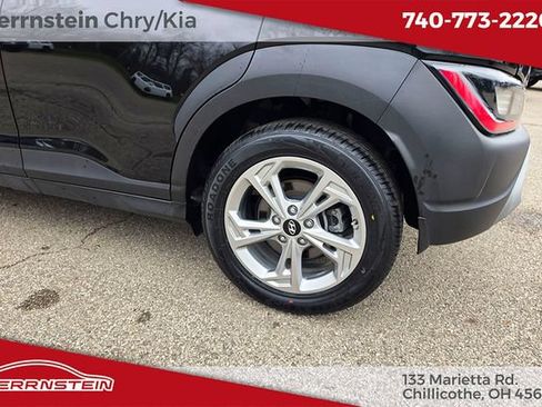Used 2023 Hyundai Kona SEL w/ Cargo Package AWD/4WD image 26