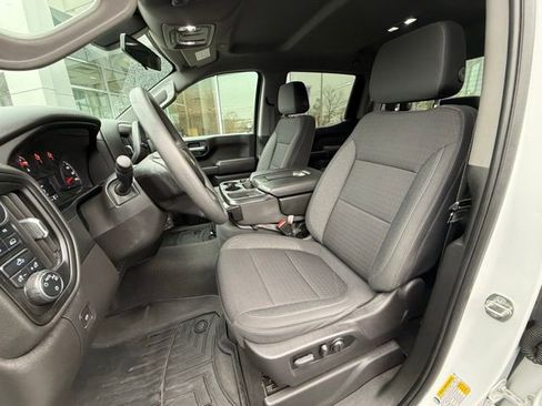 Used 2022 Chevrolet Silverado 1500 Custom image 13