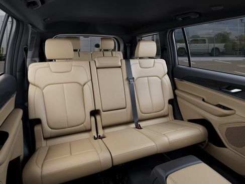 New 2025 Jeep Grand Cherokee L Limited w/ Black Appearance Package image 15