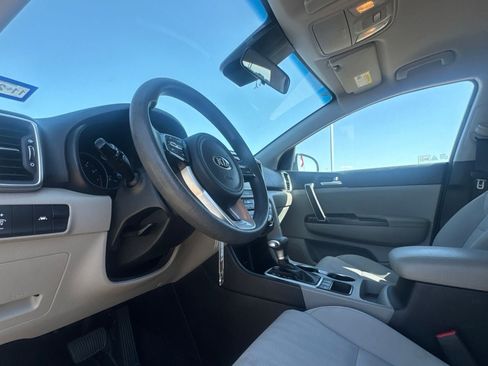 Used 2020 Kia Sportage LX AWD/4WD image 36