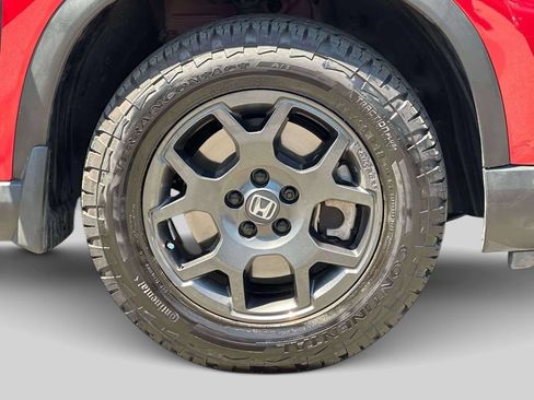 Used 2023 Honda Pilot TrailSport image 6