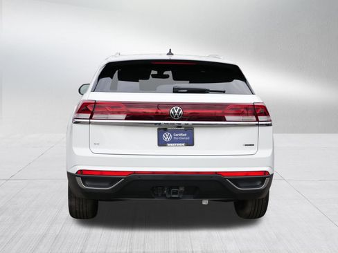 Certified 2025 Volkswagen Atlas Cross Sport SE w/ Panoramic Sunroof Package image 6