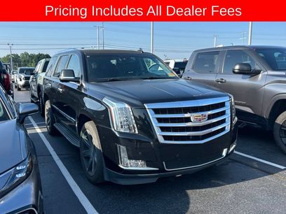Used 2016 Cadillac Escalade Luxury