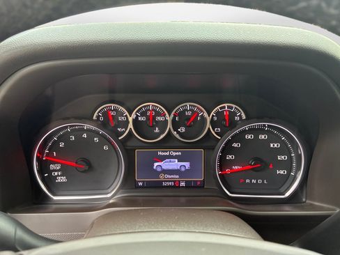 Used 2020 Chevrolet Silverado 1500 RST AWD/4WD image 11