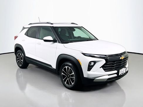 New 2026 Chevrolet TrailBlazer LT w/ Convenience Package image 3