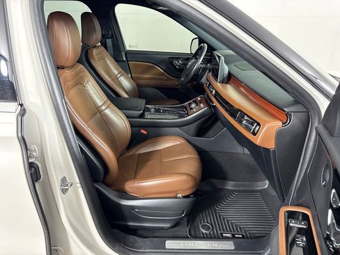 Used 2021 Lincoln Aviator Reserve w/ Equipment Group 201A RWD image 6